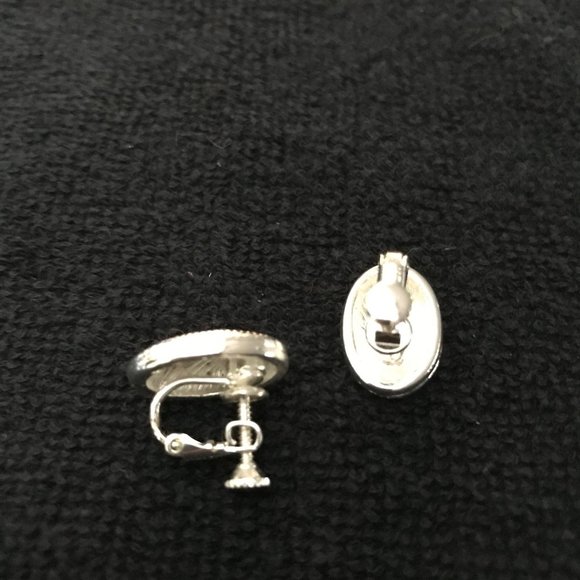 Vintage Napier Silver Clip Earrings (NWOT) - Picture 4 of 5